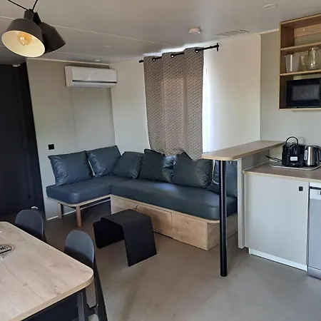 Campingplatz Mobil A Dans 4 Etoiles Sète