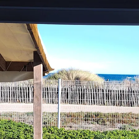 Mobil A Dans 4 Etoiles Campingplatz Sète